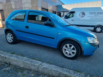 Gebraucht Opel Corsa 59 PS (43 kW) 2001 Blau Kleinwagen
