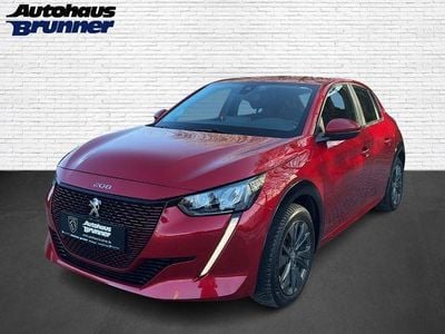 Rot Gebraucht 2021 Peugeot e-208 Active Kleinwagen | 14.500 € (Guter Preis)