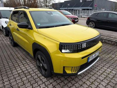 Nuova Fiat Grande Panda La Prima 101 CV (74 kW) 2025 Giallo Utilitaria