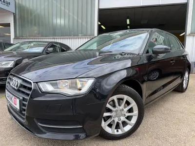 Gebraucht Audi A3 Attraction 122 PS (89 kW) 2014 Schwarz Limousine