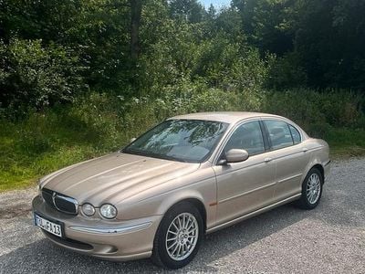 Jaguar X-type
