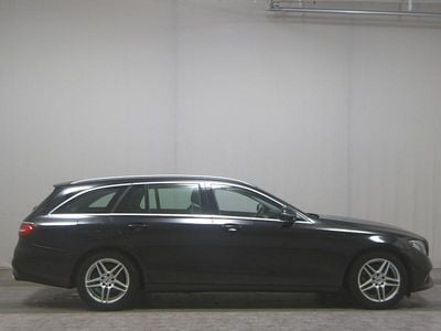 Second-hand Mercedes E220 Avantgarde 194 CP (142 kW) 2020 Negru Break