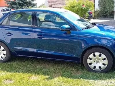 Gebraucht Audi A1 Sport 80 PS (58 kW) 2018 Blau Kleinwagen