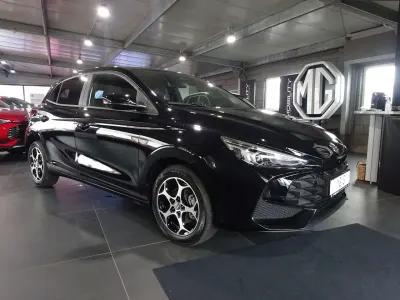 Nuova MG MG3 Luxury 194 CV (142 kW) 2026 Nero Utilitaria