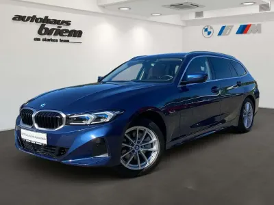 Gebraucht BMW 320e Sport Line 204 PS (150 kW) 2023 Phytonicblau Kombi