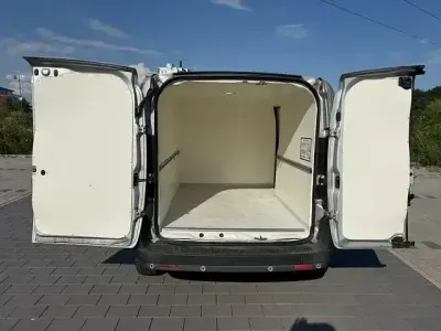 Gebraucht Fiat Doblò 95 PS (69 kW) 2018 Silber Van / Kleinbus