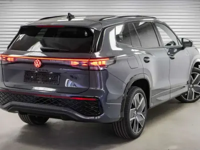Ny VW Tayron R-line 193 HK (141 kW) 2025 Grå SUV