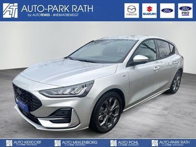 Moondust silver metallic (silber) Gebraucht 2024 Ford Focus ST-Line Limousine | 24.990 € (Fairer Preis)