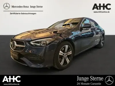 Gebraucht Mercedes C200 Avantgarde 204 PS (150 kW) 2024 Metalliclack sodalithblau Limousine