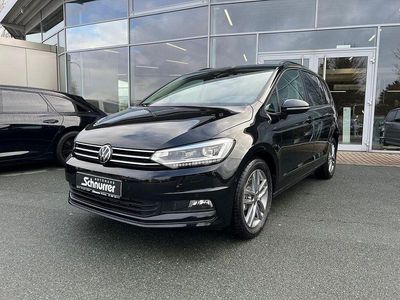 Neu VW Touran Comfortline 150 PS (110 kW) 2025 Schwarz Van / Kleinbus