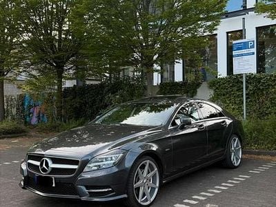 Gebraucht Mercedes CLS350 AMG line 265 PS (194 kW) 2012 Grau Limousine
