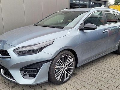 Nouă Kia Ceed Sportswagon GT-Line 140 CP (102 kW) 2025 Argintiu Break
