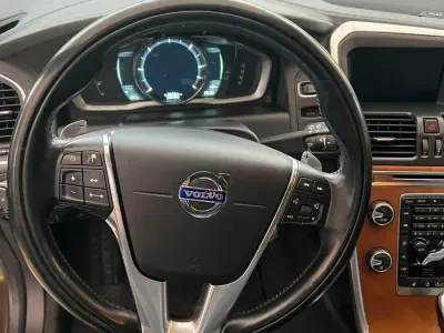 Gebraucht Volvo XC60 215 PS (158 kW) 2014 Braun SUV