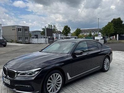 BMW 730