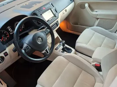 Gebraucht VW Golf Plus Comfortline 160 PS (117 kW) 2010 Beige Van / Kleinbus