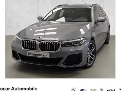 Usata BMW 530e Shadowline 292 CV (214 kW) 2022 Grigio Station wagon