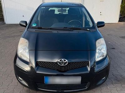 Gebraucht Toyota Yaris 101 PS (74 kW) 2009 Schwarz Kleinwagen