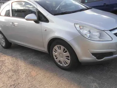 Gebraucht Opel Corsa Cosmo 90 PS (66 kW) 2008 Silber Kleinwagen