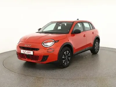 Neu Fiat 600 145 PS (106 kW) 2026 Orange SUV