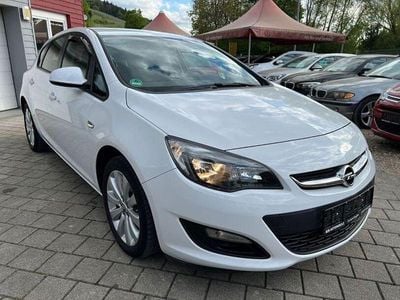 Usata Opel Astra Edition 116 CV (85 kW) 2015 Bianco Berlina