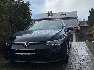 Gebraucht VW Golf VIII Life 150 PS (110 kW) 2021 Schwarz Kombi