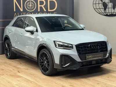 Gebraucht Audi Q2 S-Line 116 PS (85 kW) 2023 Pfeilgrau perleffekt (metallic) SUV