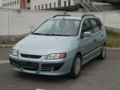 Gebraucht Mitsubishi Space Star 111 PS (81 kW) 2004 Grün Van / Kleinbus