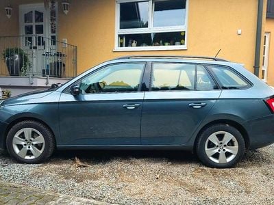 Gebraucht Skoda Fabia 105 PS (77 kW) 2016 Grau Kombi