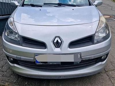 Gebraucht Renault Clio II 75 PS (55 kW) 2008 Grau Kleinwagen
