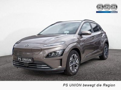 Gebraucht Hyundai Kona Trend 100 kW (136 PS) 2021 Braun / silky bronze SUV