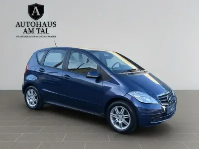 Gebraucht Mercedes A150 95 PS (69 kW) 2009 Blau Limousine