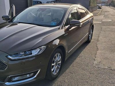 Używany Ford Mondeo Vignale 239 KM (175 kW) 2016 Brązowy Sedan/Limuzyna
