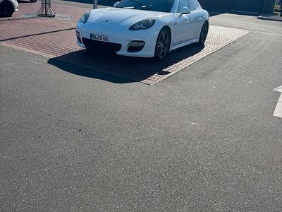 Porsche Panamera Turbo