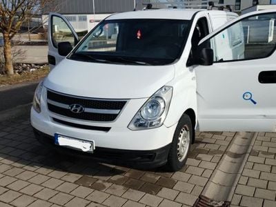 Hyundai H-1