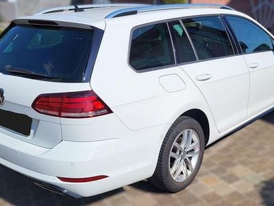 Gebraucht VW Golf VII R-line 150 PS (110 kW) 2020 Weiß Kombi