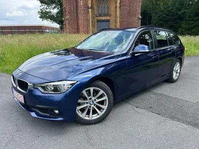 Gebraucht BMW 320 Advantage 184 PS (135 kW) 2018 Blau Kombi