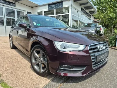 Gebraucht Audi A3 Ambiente 150 PS (110 kW) 2013 Shirazrot metallic Limousine