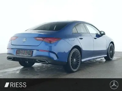 Gebraucht Mercedes CLA250e AMG 218 PS (160 kW) 2025 Metalliclack spektralblau Coupé