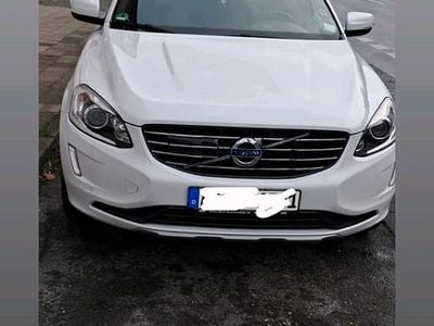 Weiß Gebraucht 2015 Volvo XC60 SUV | 23.000 €