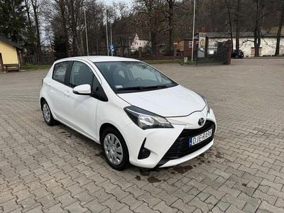 Gebraucht Toyota Yaris Active 72 PS (52 kW) 2020 Weiß Limousine