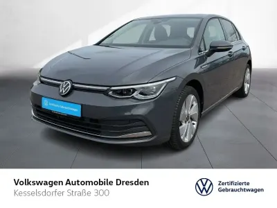 Gebraucht VW Golf VIII Style 131 PS (96 kW) 2024 Grau Limousine