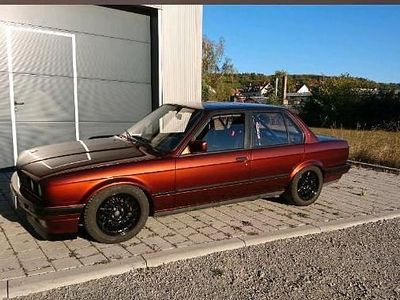 Gebraucht BMW 325 170 PS (125 kW) 1988 Orange Limousine