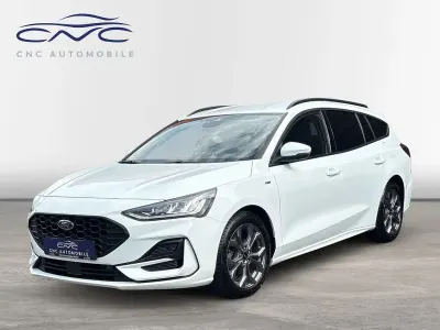 Gebraucht Ford Focus ST-Line X 155 PS (114 kW) 2023 Weiß Limousine