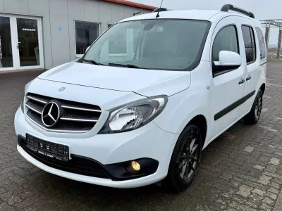 Gebraucht Mercedes Citan 112 114 PS (83 kW) 2018 Weiß Kombi