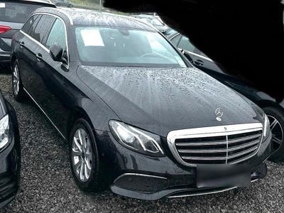 Gebraucht Mercedes E220 194 PS (142 kW) 2019 Schwarz Kombi