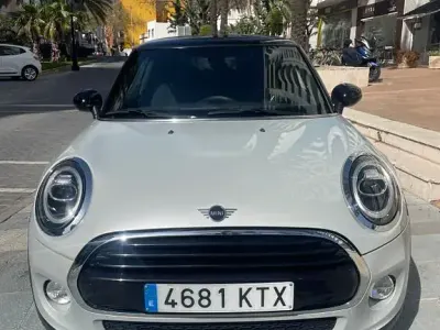 Gebraucht Mini Cooper Coupé 136 PS (100 kW) 2019 Weiß Coupé