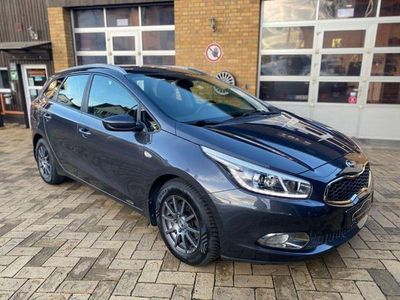 (e5b) dark gun metal (metallic) Gebraucht 2013 Kia Ceed Kleinwagen | 9.490 € (Teuer)