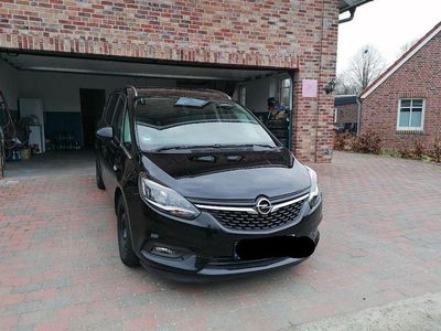 Second-hand Opel Zafira Edition 140 CP (102 kW) 2017 Negru Monovolum
