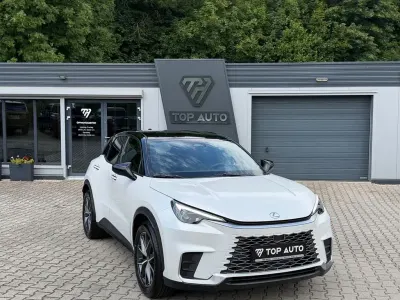 Neu Lexus LBX 136 PS (100 kW) 2026 Weiß SUV