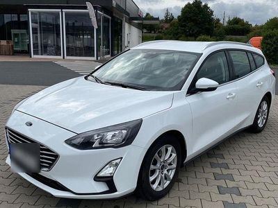 Gebraucht Ford Focus Cool & Connect 95 PS (69 kW) 2020 Weiß Kombi